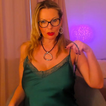 vickymilf